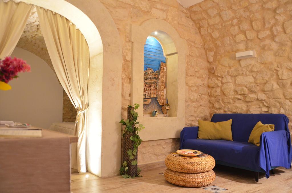 Al Borgo Dell'Arte Suite Шикли Номер фото