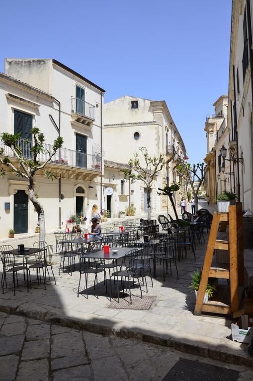 Al Borgo Dell'Arte Suite Шикли Экстерьер фото